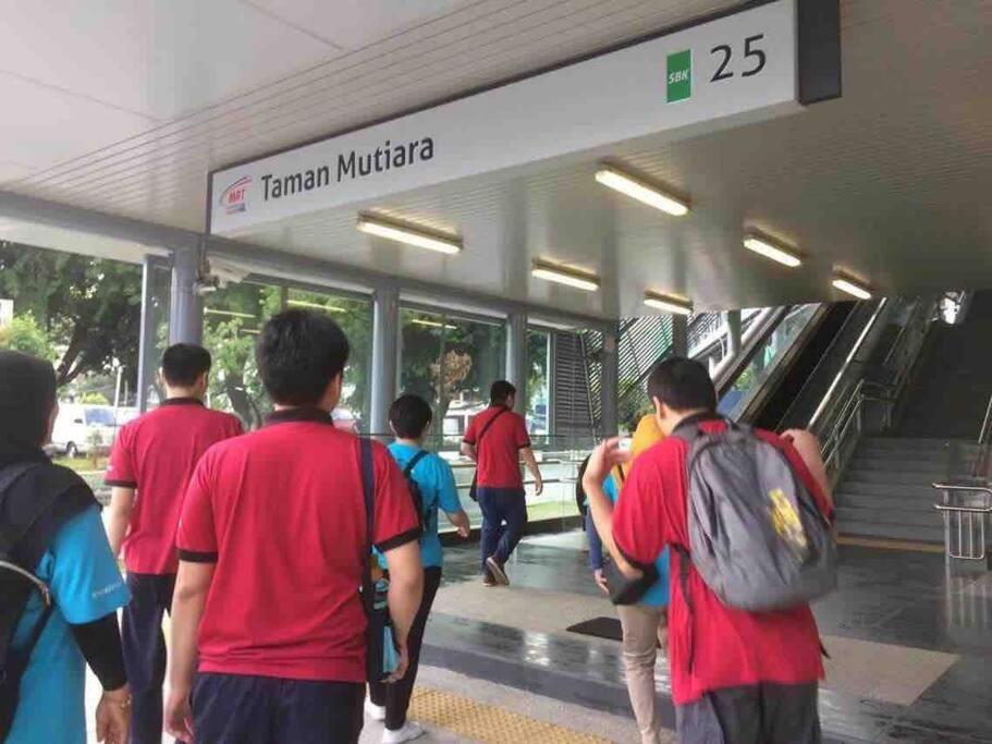 2Br 8Pax Swingduplexekocherasmall—Infinitypool Mrt Kuala Lumpur Zewnętrze zdjęcie
